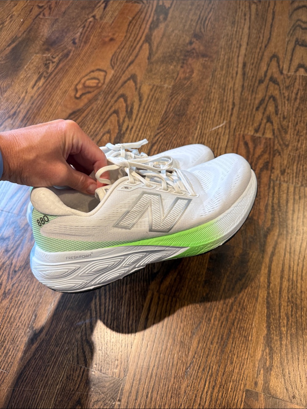 Women's Sneakers New Balance Fresh Foam X 880 v15 Neon Green White 10.5